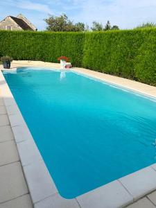 Villas Villa de 4 chambres avec piscine privee terrasse amenagee et wifi a Omerville : photos des chambres