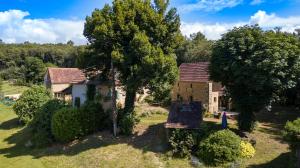 Maisons de vacances Gites Le clos de Veyrignac : Maison 3 Chambres