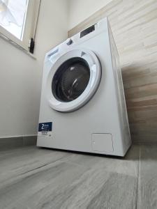 The Friend's House I img7