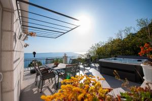 New Villa OLE, stone house, sea view, jacuzzi