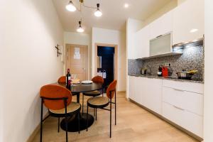 BARTOLOME by SWEET HOME SAN SEBASTIAN