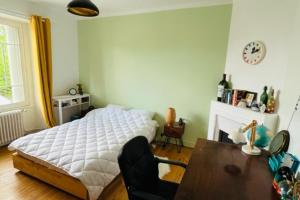 Maisons de vacances 240 m avec wifi-JARDIN-TERRASSE et PISCINE privee : photos des chambres
