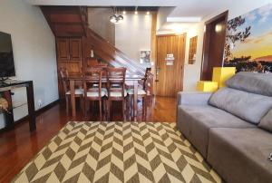 Apto Centro de Gramado com Praticidade e Conforto