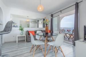 BLUE HOLIDAYS RELAX & VIEWS Sylvia12