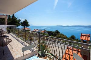 Incredible sea view Apartmentsleeps 6