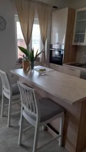 MERICA Kneže - Pupnat