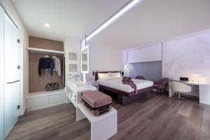 YOTELAIR Istanbul Airport, Duty free - International Transit area