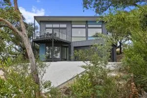 Namaste - Moggs Creek