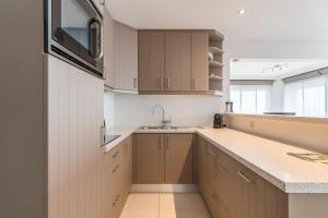 Gelijkvloers zeedijk appartement - lichtrijk en modern