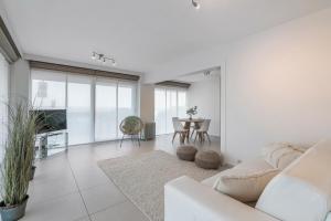 Gelijkvloers zeedijk appartement - lichtrijk en modern