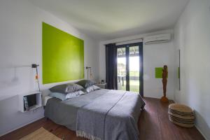 B&B / Chambres d'hotes Arty Provence, piscine chauffee : photos des chambres