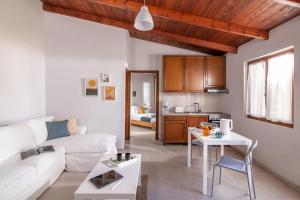Diamanti Residence Beachside White apt-Ligaria