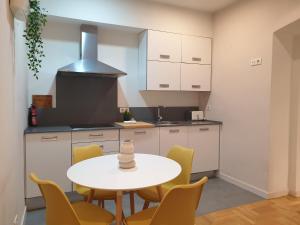 Con PATIO en el CENTRO de Bilbao & Guggenheim