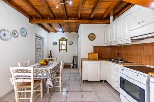 VASIA HOUSE