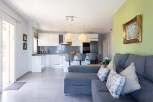 Home2Book Design Sea Views Caletillas, Pool