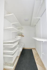 Penthouse Apartment by Hi5 - Cool district