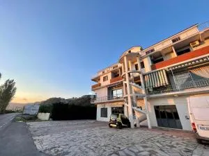 Hotel Nicola - Kodërmarlekaj