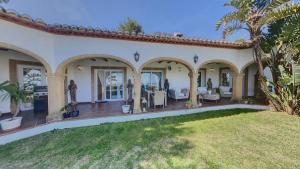 Villa con Vistas al Mar
