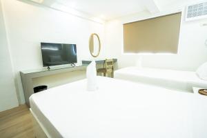 The Garden Galleries Boutique Hotel