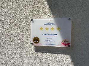 Lianne Apartman
