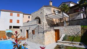 Villa Beram by Villas Holiday