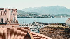 Hotels Hotel San Carlu Citadelle Ajaccio : Chambre Triple