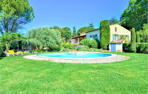 Maisons de vacances Beautiful home in Montaren et St Mediers with Outdoor swimming pool, WiFi and 3 Bedrooms : photos des chambres