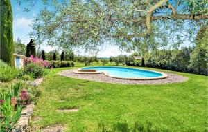 Maisons de vacances Beautiful home in Montaren et St Mediers with Outdoor swimming pool, WiFi and 3 Bedrooms : photos des chambres