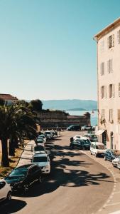 Hotels Hotel San Carlu Citadelle Ajaccio : photos des chambres