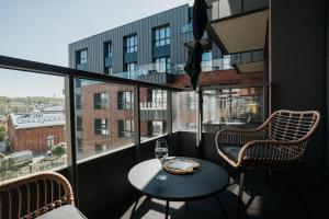 Arcade Old Town with Free Parking