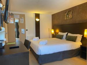 Hotels SHELDER Hotel - CHERBOURG EN COTENTIN - Equeurdreville : photos des chambres