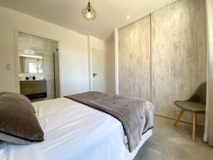 Villas Villa moderne , neuve piscine jacuzzi . : photos des chambres