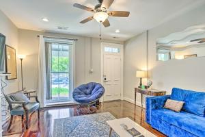 Renovated Townhome with Putting Green and Patio!