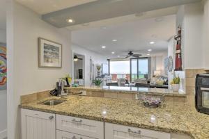 Port Aransas Condo Community Perks, Walk to Beach