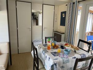 Villages vacances Camping 4 etoiles Cap Soleil Oleron : photos des chambres