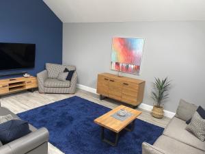 The Store by Caithness Luxury Apartments NC500 - Luxury modern conversion with open plan living - Sleeps 4 - PREFERENTIAL RATES FOR LONG STAY TRADES - CONTACT US -