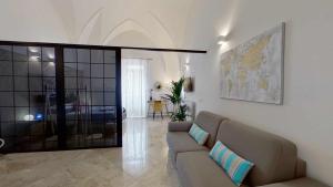 Zephir Apartments