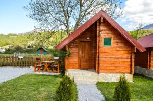 Tara Valley Eco Lounge