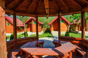 Tara Valley Eco Lounge