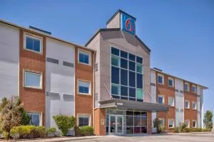 Motel 6-Norman, OK - 肖尼