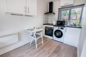 No 02 Studio Flat Available near Aylesbury Town Station