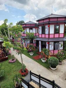 PINK HOUSE SA ĐÉC (Ngôi nhà màu hồng)