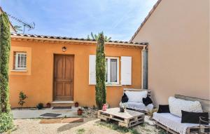 Beautiful home in Carpentras with WiFi and 1 Bedrooms