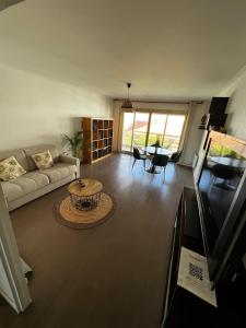 Modern 60m2 apartment with 2 balconies, at 50 meters from sea