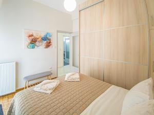 Fully renovated apartment in the city centre with roof garden! 3 minutes from the bus station and 6 minutes from the old town