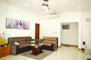 Parallel villa