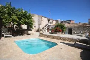 Casa de pueblo Montenegro - Castuera