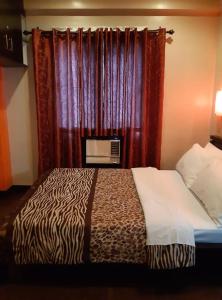 Sarasota Residential Resort cluster 4 Unit 6B and 6C by Manny Newport Blvd, across NAIA T3 & near Resorts World Manila, Pasay City