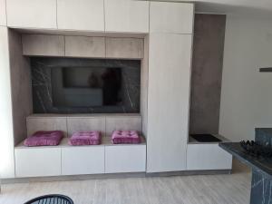 Apartment with Forest & Sea View 