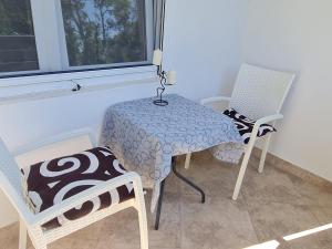 Apartment with Forest & Sea View